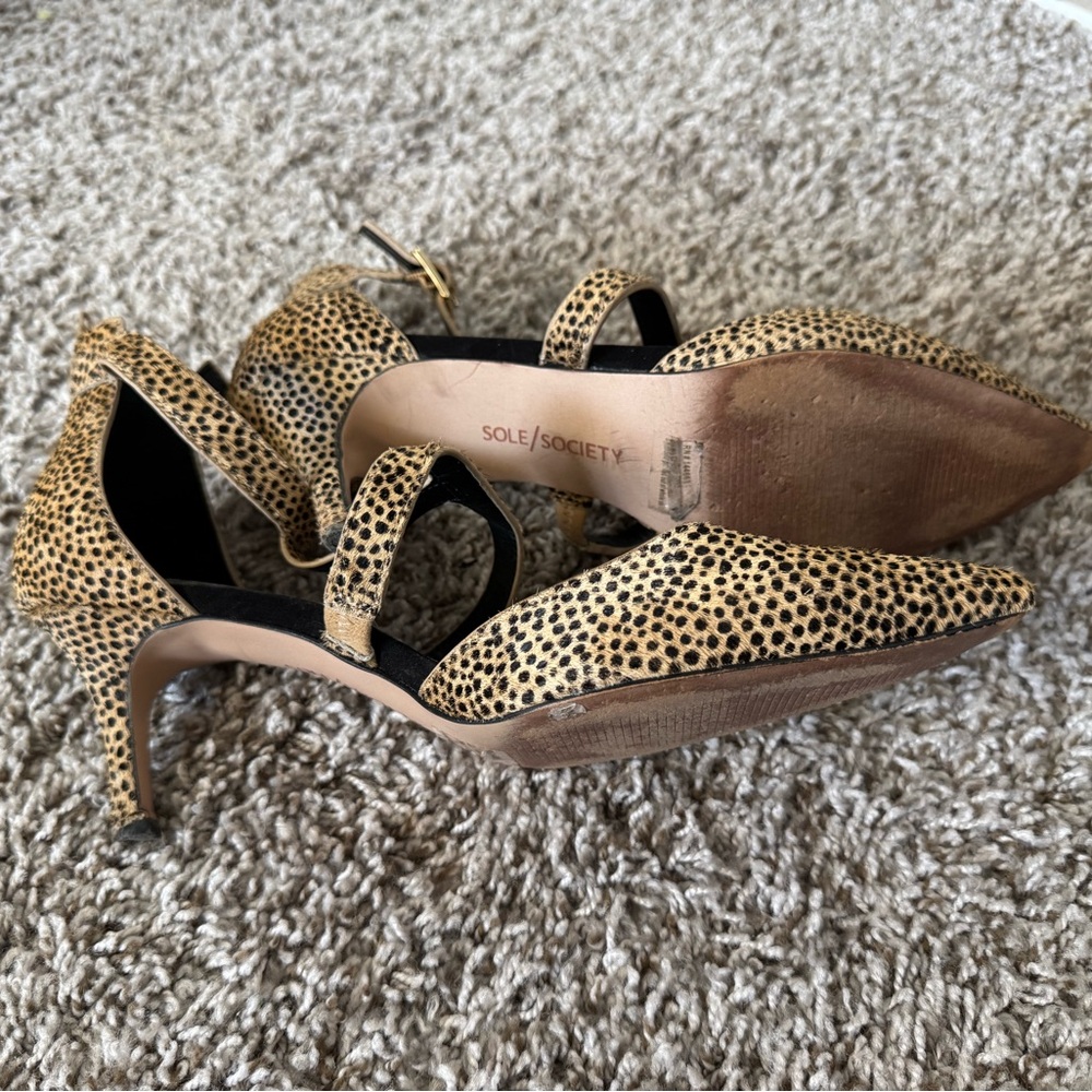 Sole Society Tan and Black Heels with Straps - Picture 6 of 8